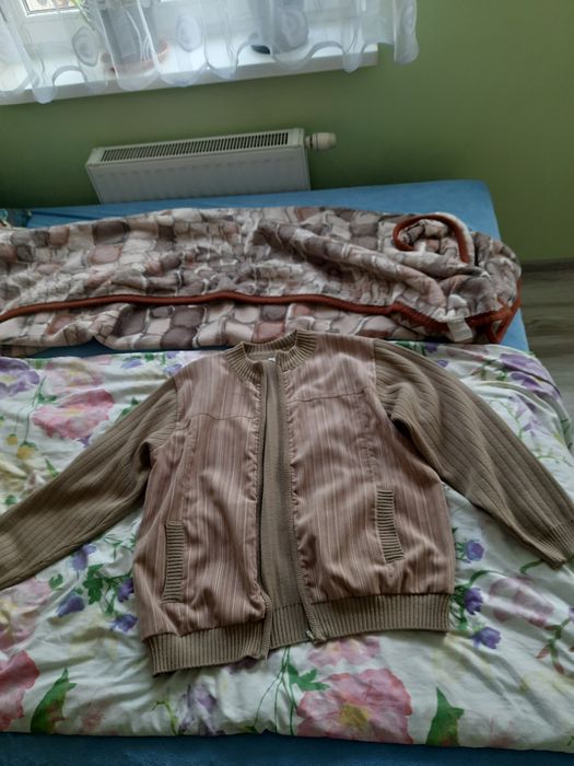 Sprzedam  bluzę  męską  ROZM.XXXL