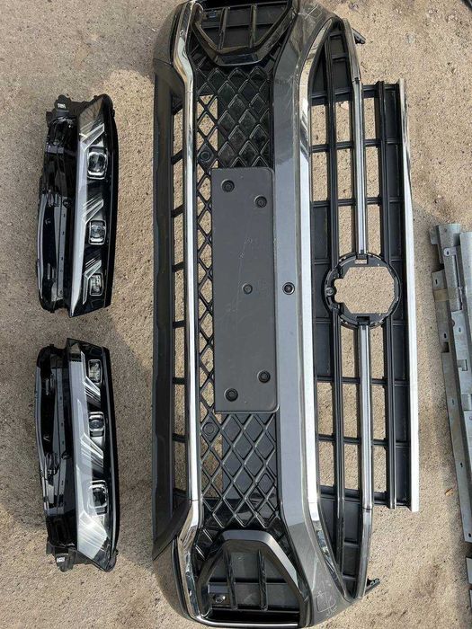 Бампер Touareg CR Фары Туарег ЦР Решітка Фольксваген Фонари Фара