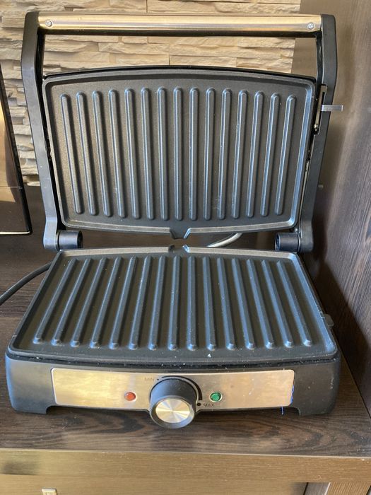 Gril elektryczny Tristar  PD 9010