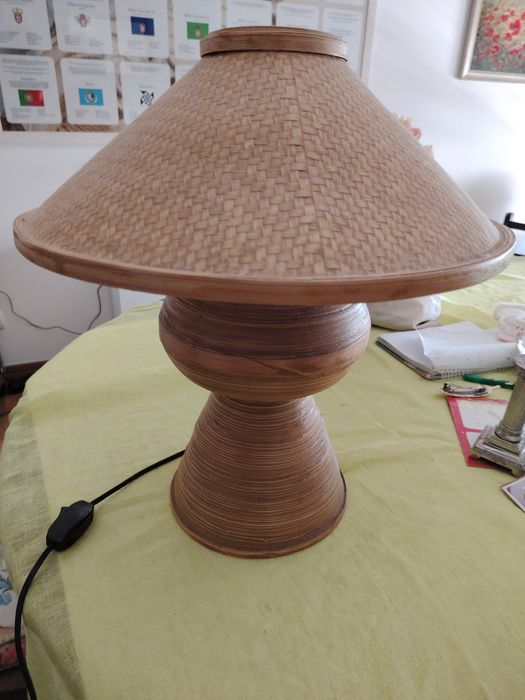 Candeeiros palhinha e madeira