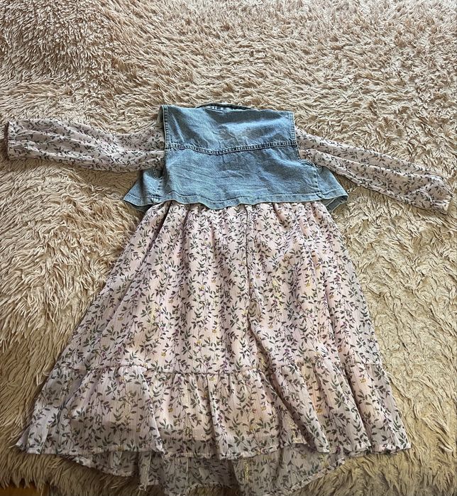 Плаття дівчаче на ріст 134