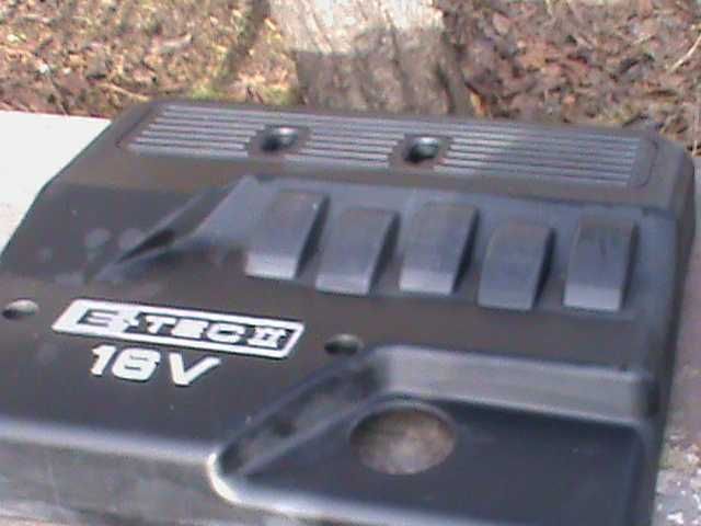 крышка  двигателя  шевролет лачетти 1.6