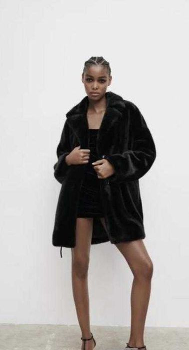 Чорна коротка міні шуба із штучного хутра екошуба жіноча S-M