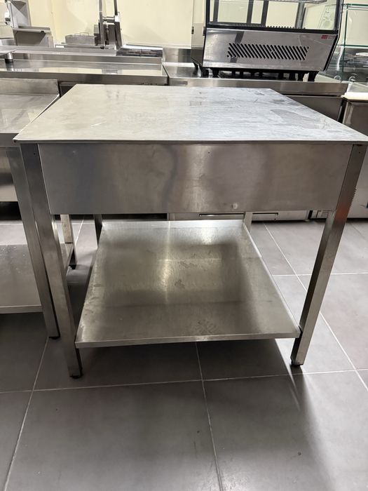 Mesa quadrada de centro para cozinha / café , com prateleira
