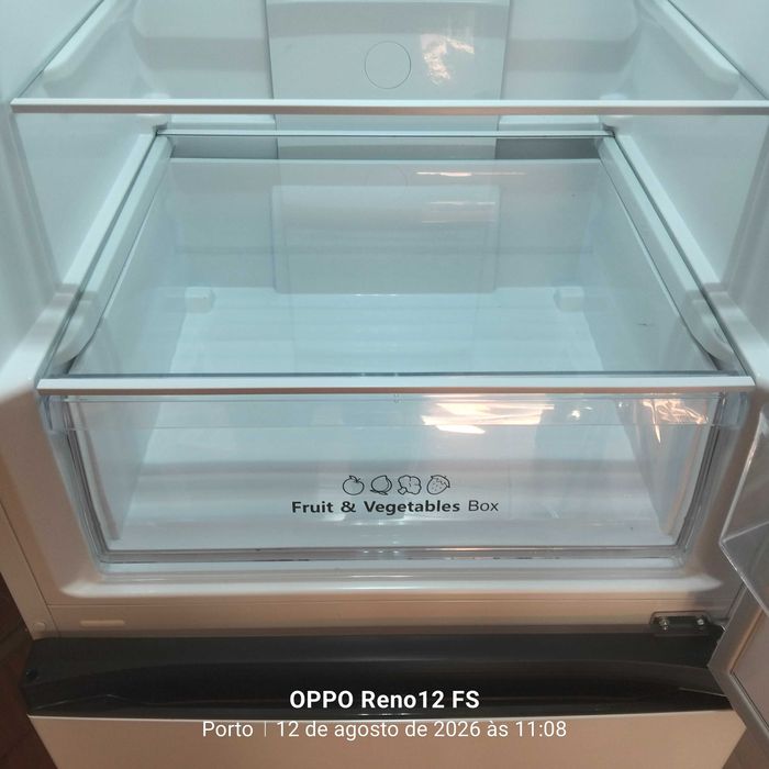 Frigorífico Hisense combinado no frost