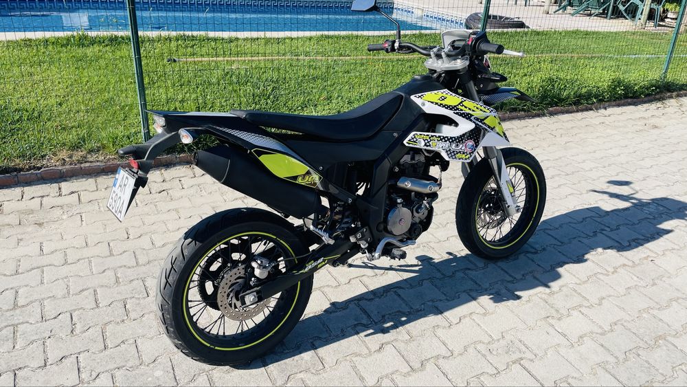 UM  dsr  125  SM
