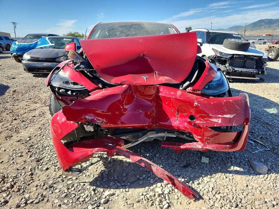 Tesla model y 2023 long range