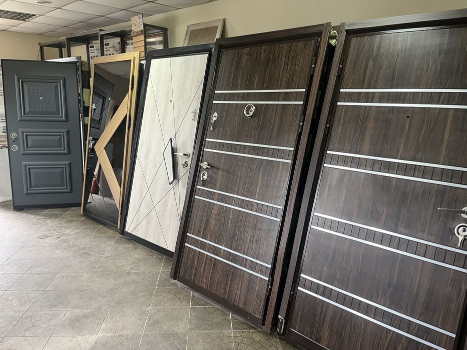Двері вхідні броньовані РОЗПРОДАЖ