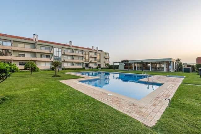 Apartamento T2 com piscina e vista mar em Esposende
