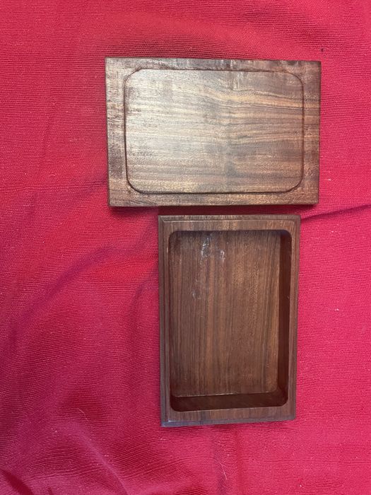 Caixinha em madeira antiga