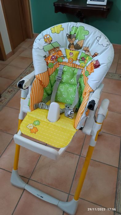 Promoção - Cadeira refeição articulada bebé