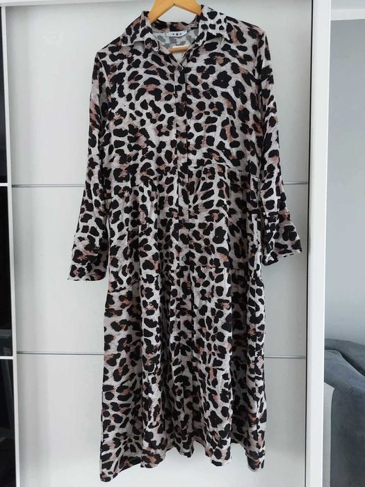 Cudna elegancka sukienka panterka