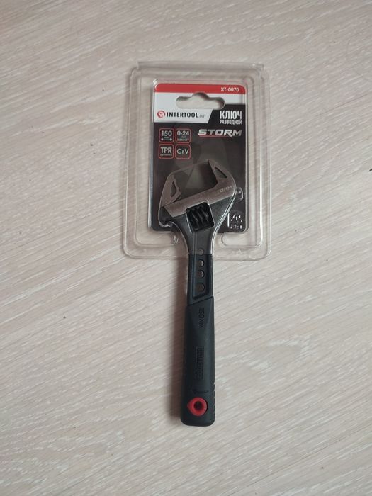 Ключ разводной кованный 150. 200 .250. 300  Cr-V STORM INTERTOOL
