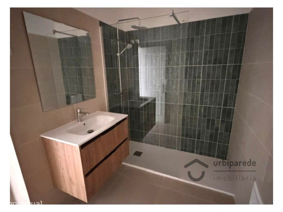 Apartamento T2 remodelado, Figueirinha Oeiras.