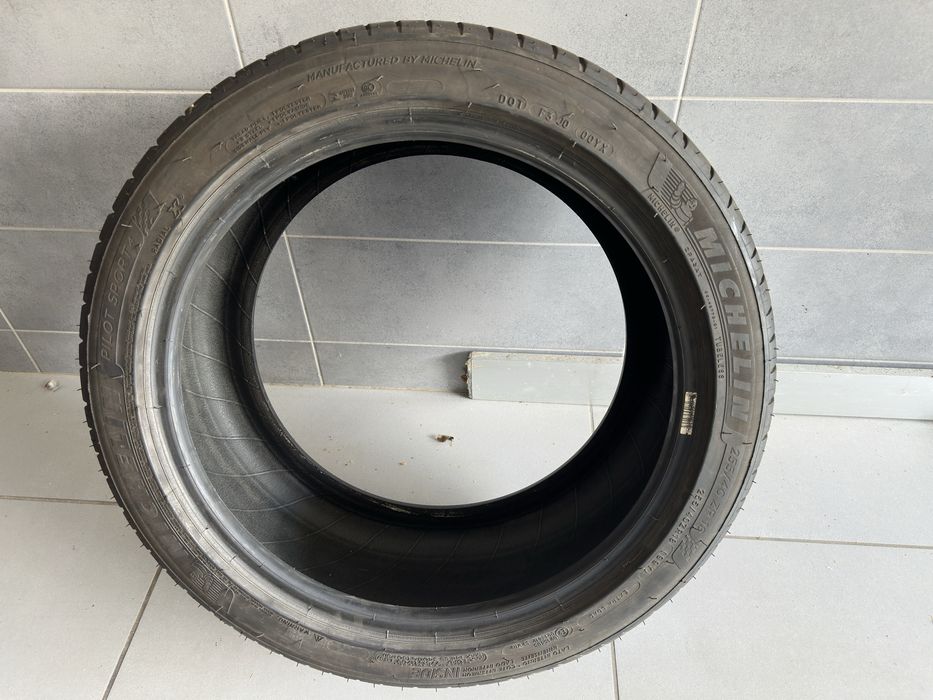 Opony Michelin  255/40 ZR 18”- 2 szt.