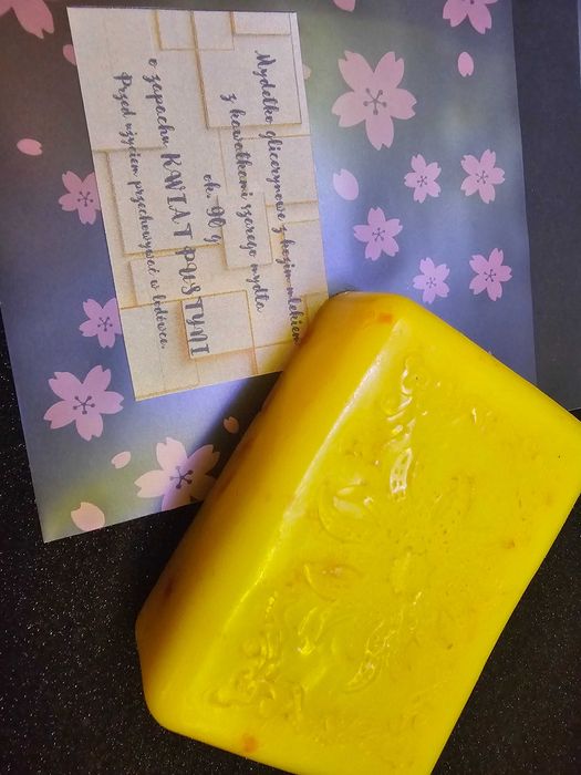 Mydełko z kozim mlekiem z kawałkami szarego mydła