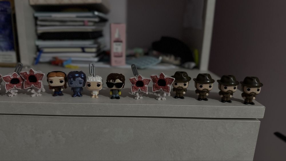 Фігурки , человєчкі, Kinder Joy , дивні дива