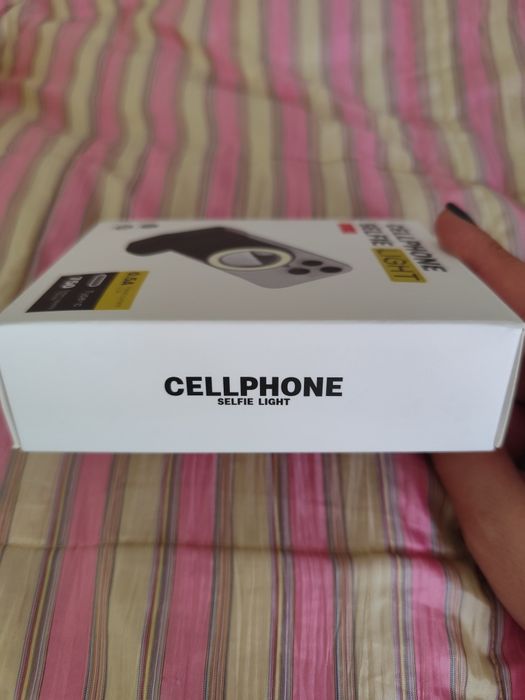 Cellphone selfie light
