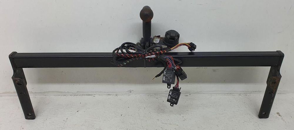 HAK HOLOWNICZY BELKA KULA VOLVO V70 II 027261