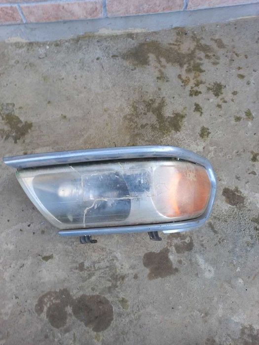 Фара передня Mitsubishi Pajero Sport 1