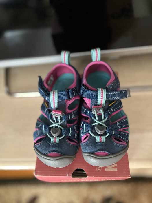 Босоніжки KEEN 27/28р.