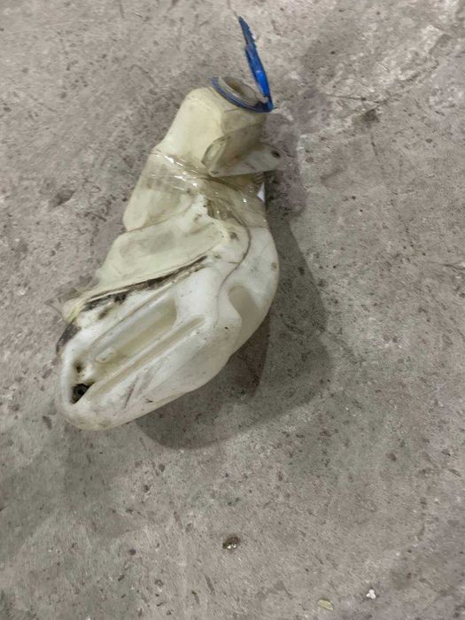 Бачок омывателя Aydi A6