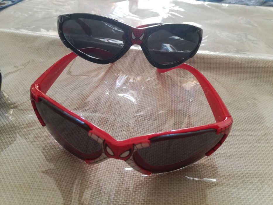 Óculos criança, Hello Kitty, Homem Aranha e Mickey