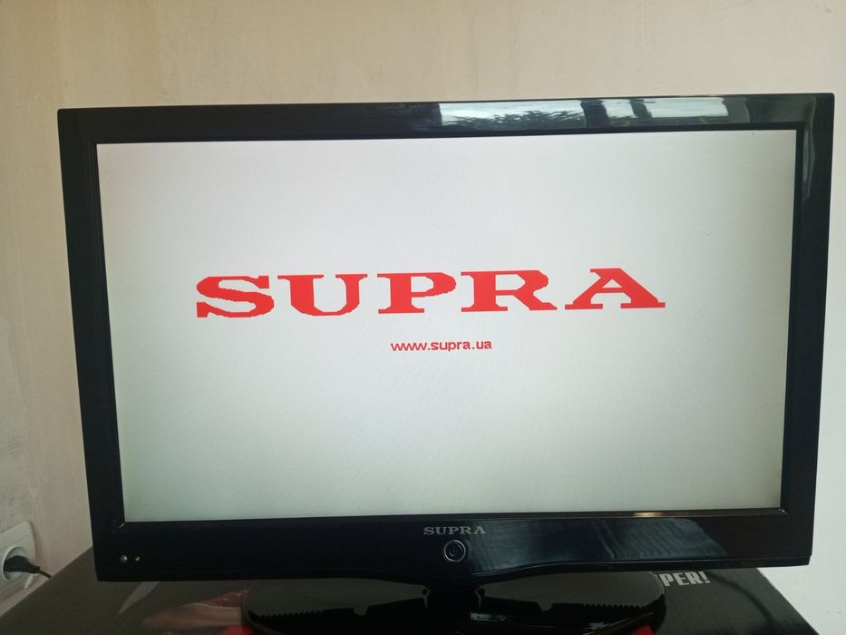 Телевізор Supra 21.6"