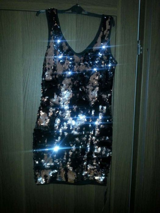 Cekinowa sukienka mini