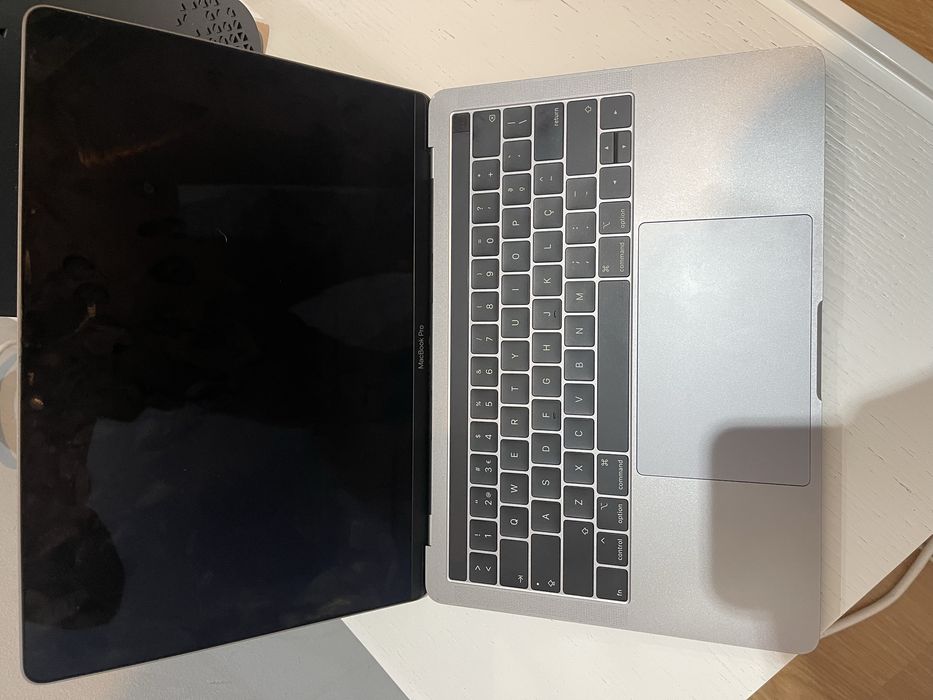Apple Macbook Pro 13” 2019 Touch Bar 16Gb