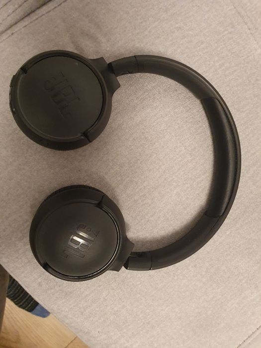 Słuchawki JBL bluetooth