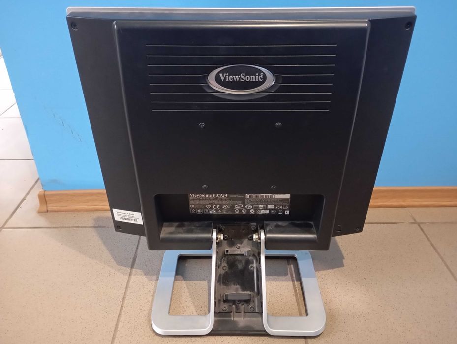 Монитор ViewSonic VX924 – 19"