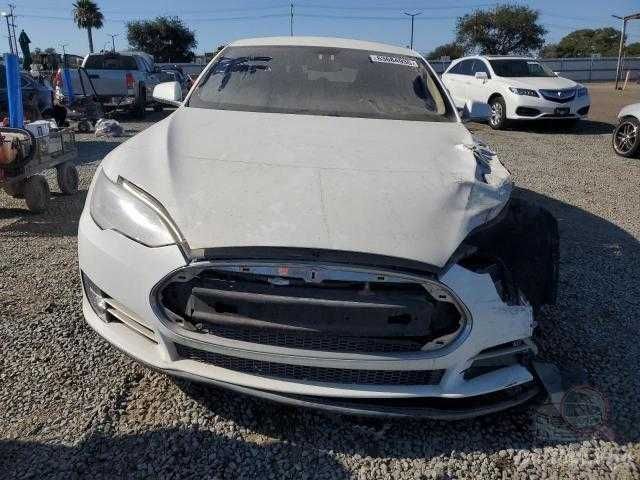 Розбірка Tesla Model S (2013), фара, капот, крило, бампер, двері
