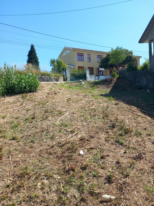 Vendo terreno urbano 1300m2 Trouxemil