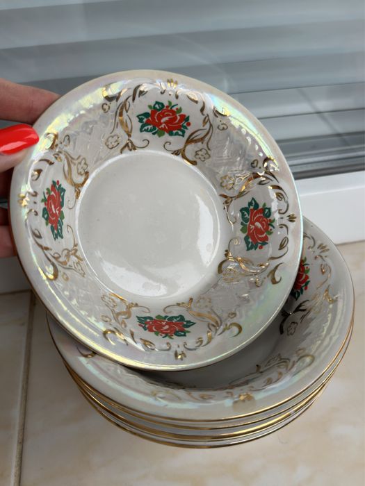 Продам  тарілки.  Олх доставки немає