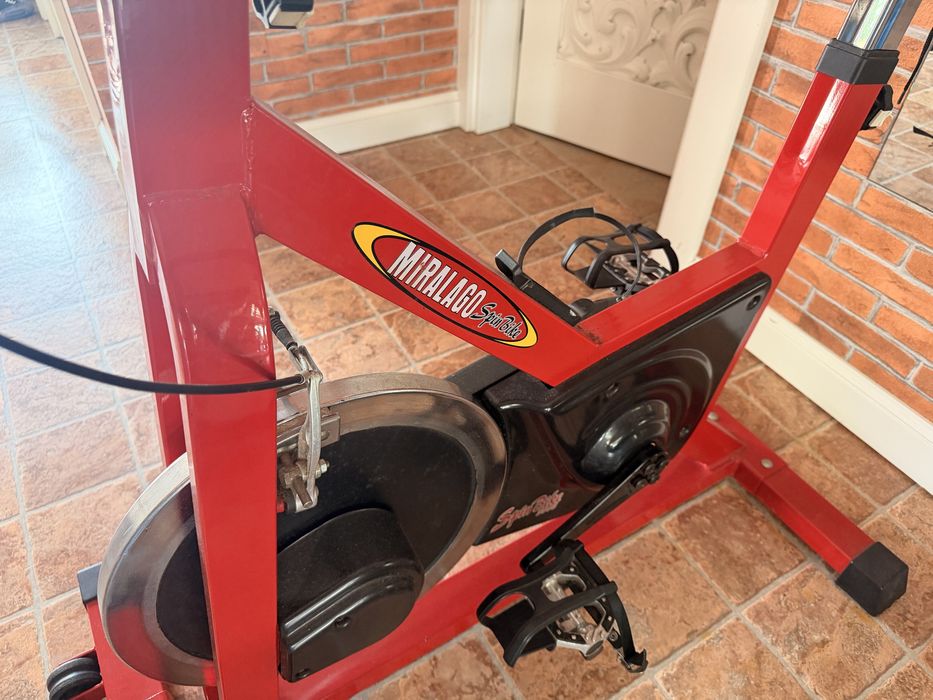 Bicicleta de Spinning Miralago SpinBike 3002 – Profissional