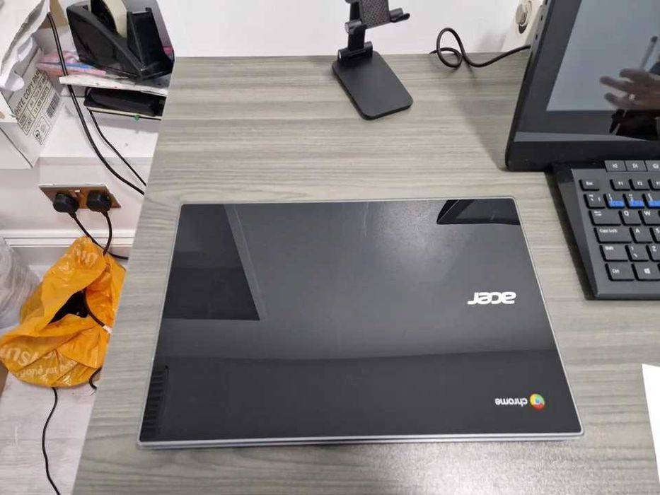 Acer Chromebook Black CP5-471   Intel  4GB RAM 16GB 14" Laptop