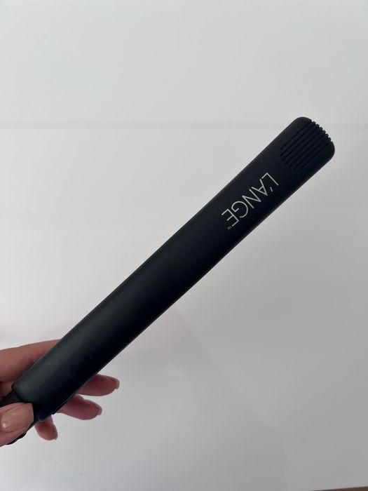 Вирівнювач для волосся