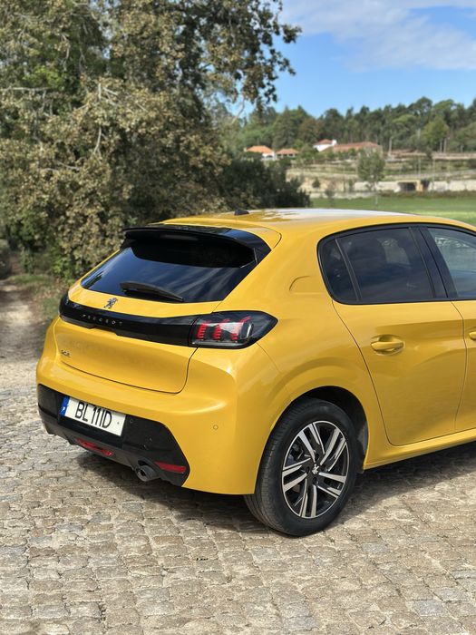 Peugeot 208 - Allure - 110 Puretech