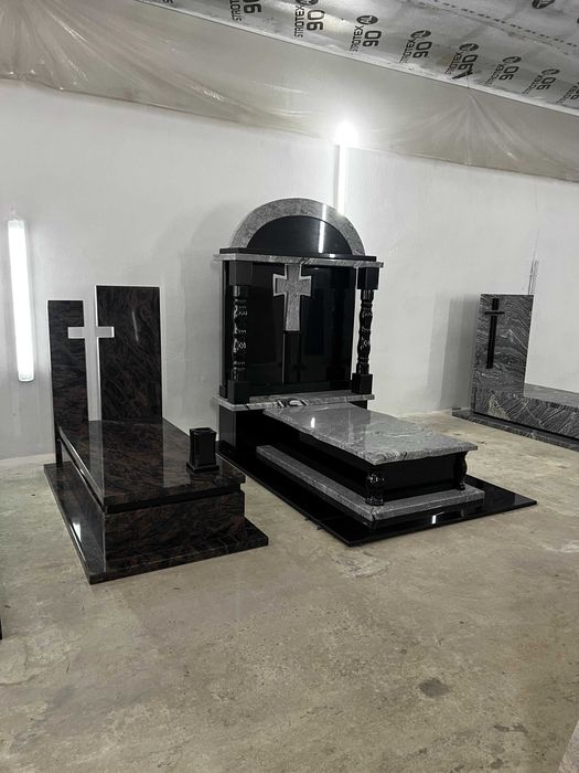 Пам'ятники з граніту під ключ | Встановлення | Львів і область