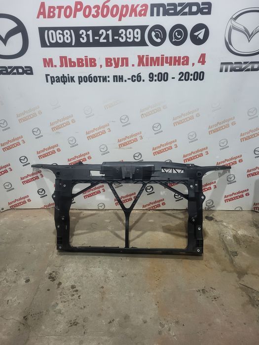 Телевізор Mazda 3 bk 2003-2009р.в. Панель передня Мазда 3 бк рамка