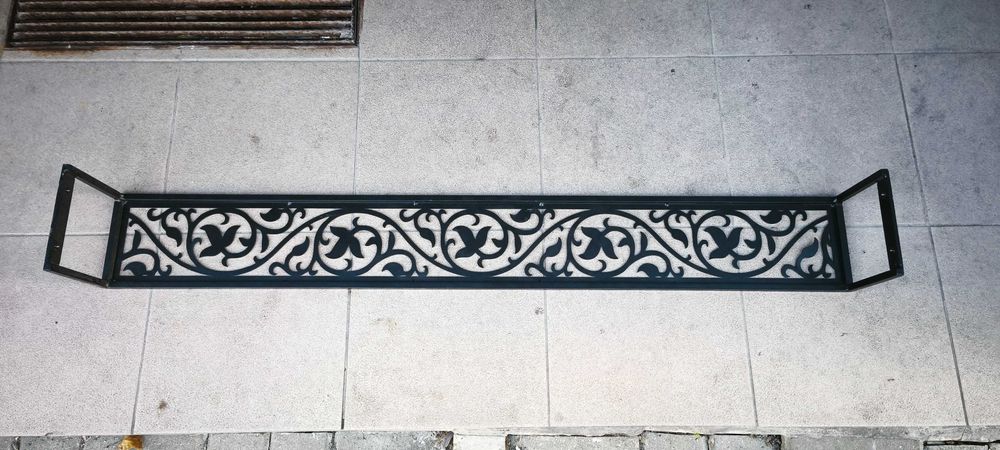 Barierka na parapet, płotek na okno wycięty metodą CNC, DŁUGOŚĆ-114,3