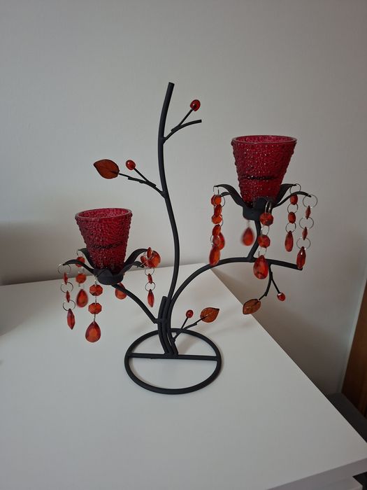 Castiçal com pedras pendentes
