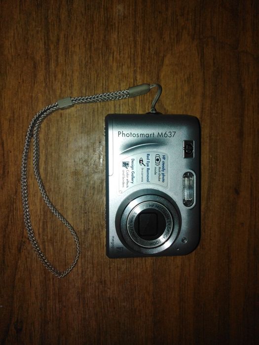 Цифровой фотоаппарат HP Photosmart m637
