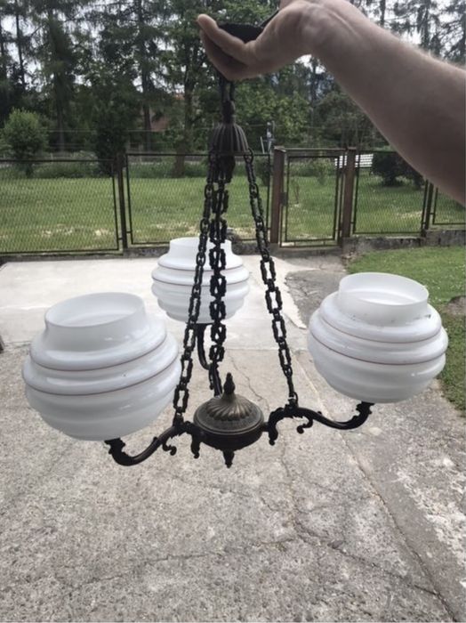 Lampa w stylu Artdeco