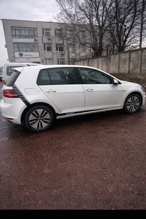 Volkswagen e golf