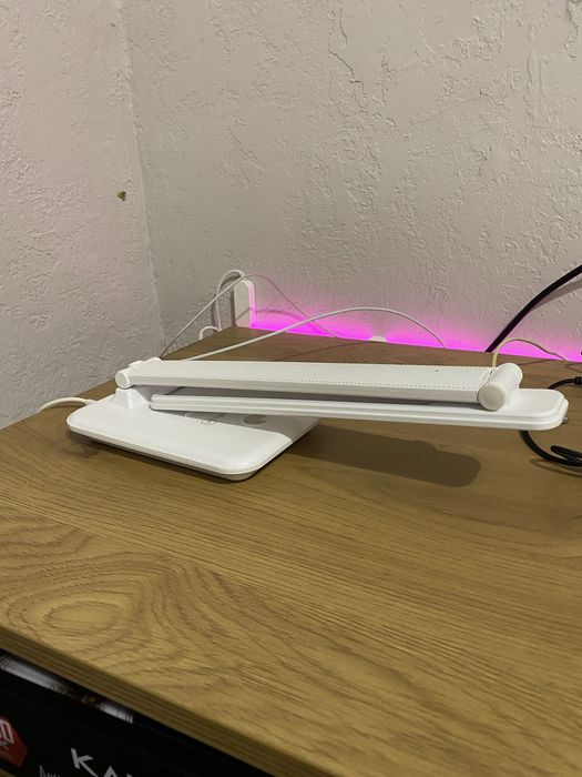 Світильник для офісу або на письмовий стіл