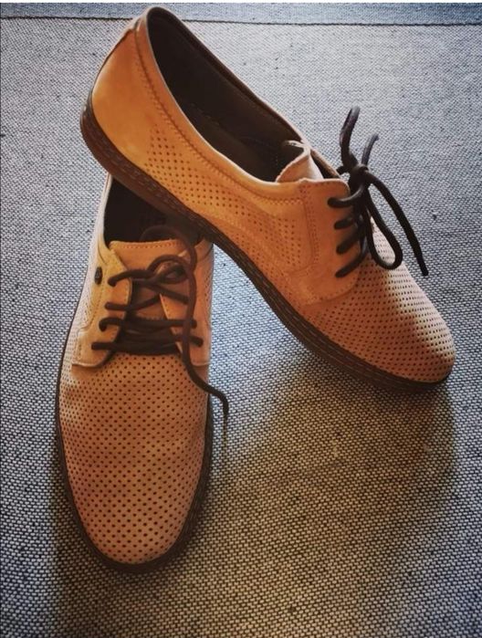 Туфлі чоловічі..