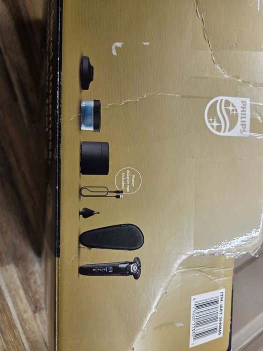 Бритва Philips Norelco Shaver Series 8000 S8696/86. Оригінал із США