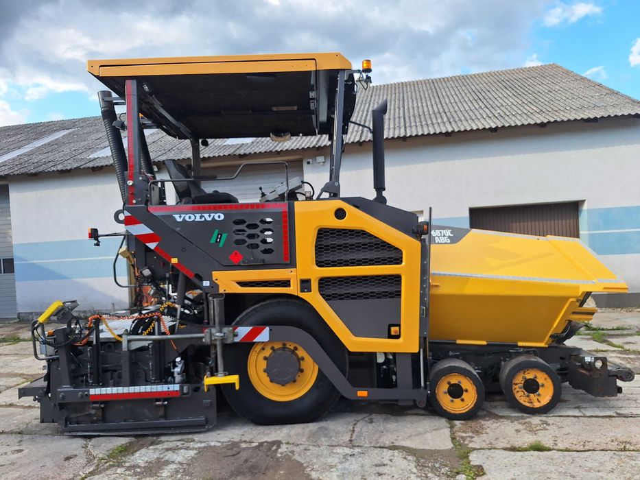 VOLVO abg  P6870C, Rozściełacz asfaltu, układarka asfaltu